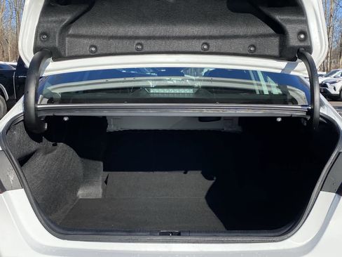 Used 2023 Toyota Camry SE image 18