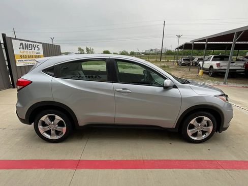 Used 2020 Honda HR-V LX image 22