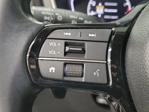 Certified 2025 Honda Pilot Touring image 26