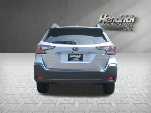 Certified 2025 Subaru Outback Premium w/ Popular Package #1A AWD/4WD image 8