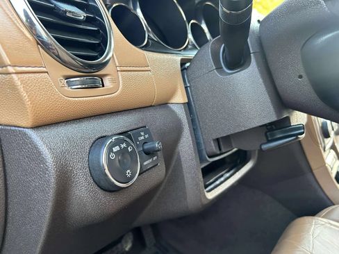 Used 2015 Buick Enclave Leather image 11