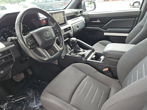 Certified 2024 Toyota Tacoma TRD Off-Road AWD/4WD image 9