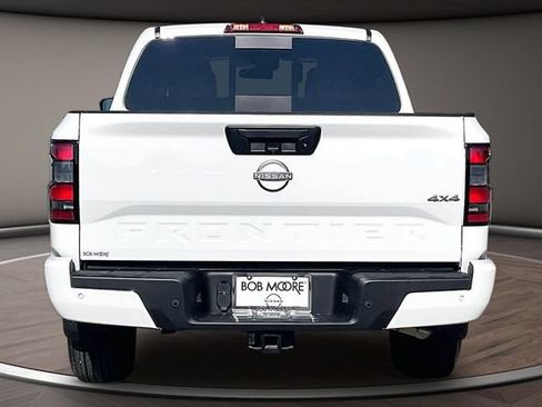 Certified 2026 Nissan Frontier SV w/ SV Convenience Package AWD/4WD image 4