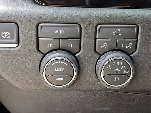 Used 2026 Chevrolet Silverado 1500 RST w/ RST Select Package AWD/4WD image 26