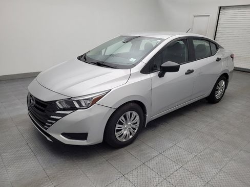 Used 2023 Nissan Versa S w/ Trunk Package FWD image 2