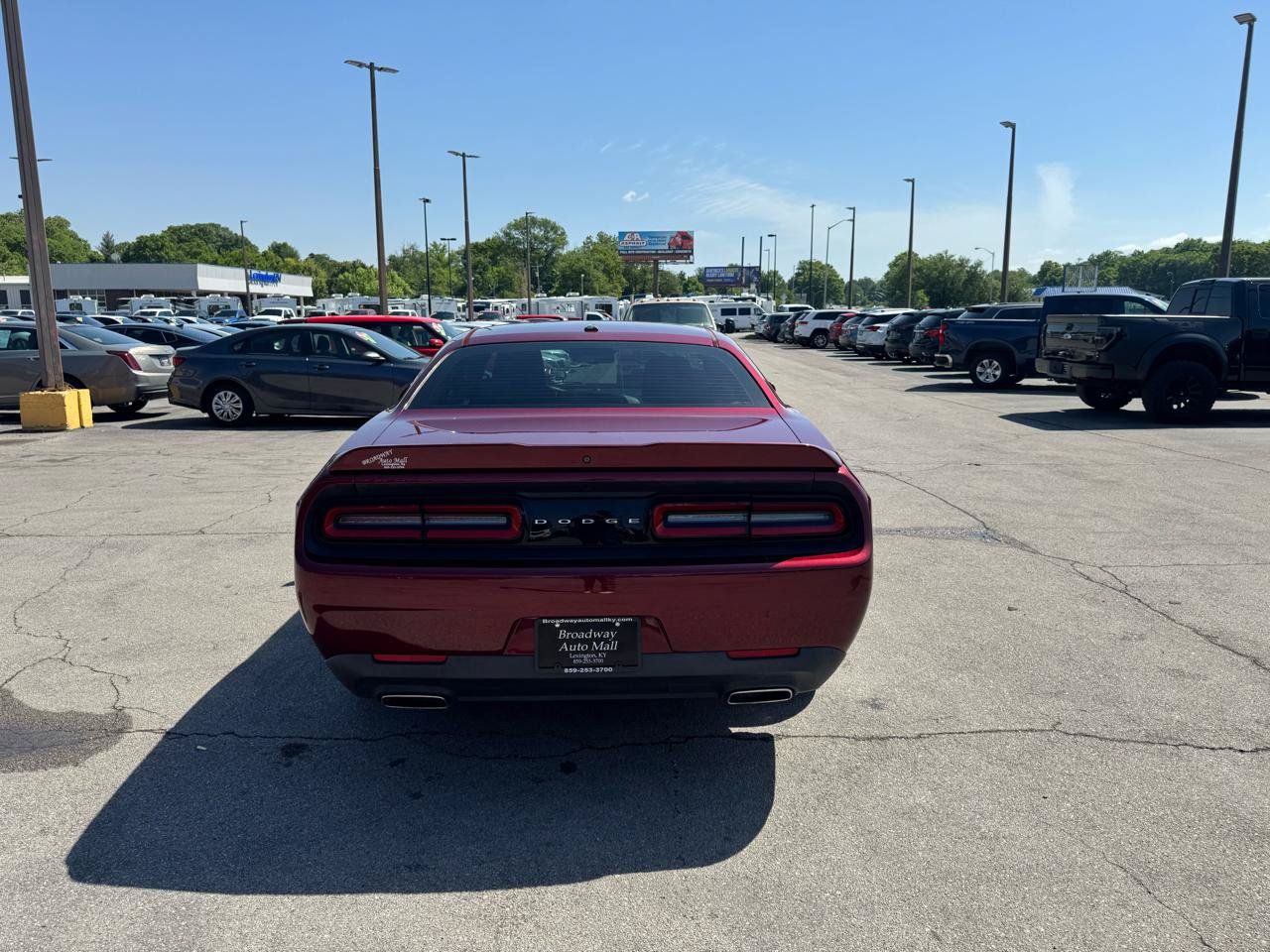 Used 2019 Dodge Challenger SXT RWD image 4