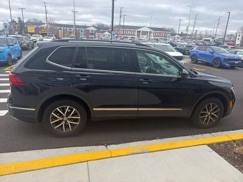 Used 2020 Volkswagen Tiguan SE FWD image 9