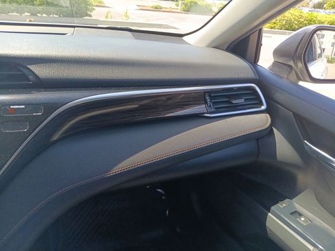 Used 2018 Toyota Camry LE FWD image 20