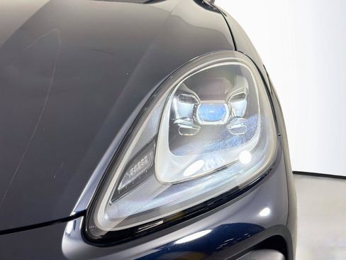 Certified 2023 Porsche Cayenne AWD/4WD image 15