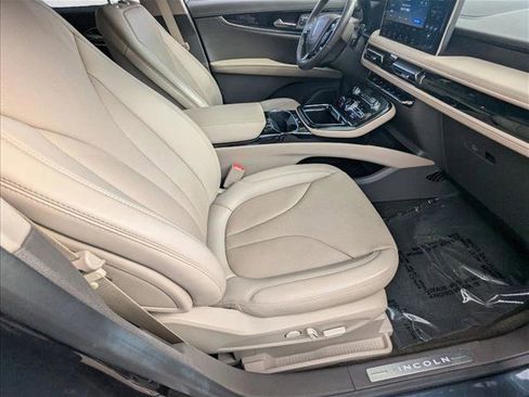 Used 2022 Lincoln Nautilus Reserve w/ Equipment Group 201A image 20