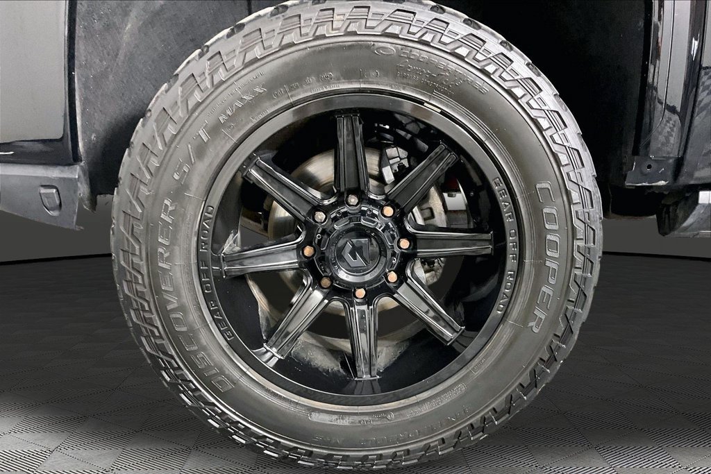 Used 2023 GMC Sierra 2500 AT4 w/ AT4 Premium Plus Package AWD/4WD image 28