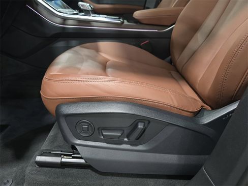 Certified 2025 Audi Q7 2.0T Premium w/ Convenience Plus Package image 24