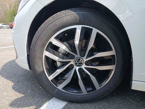 New 2026 Volkswagen Jetta SE FWD image 26
