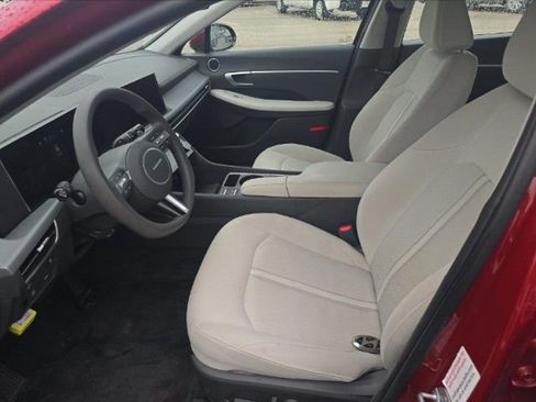 Used 2025 Hyundai Sonata SEL FWD image 6