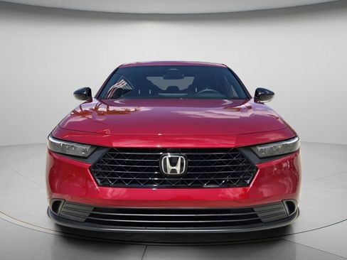 Used 2025 Honda Accord Sport image 5