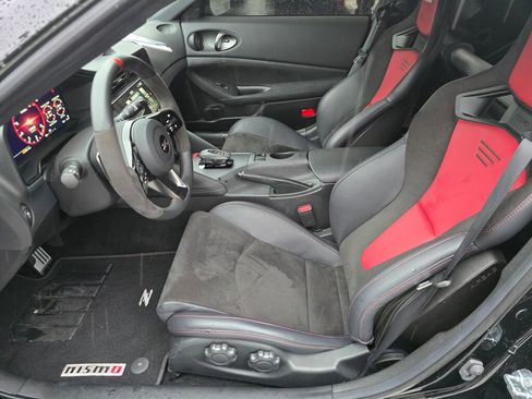 Used 2024 Nissan Z NISMO w/ Floor Mat Package image 19