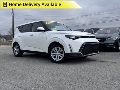 Used 2025 Kia Soul LX