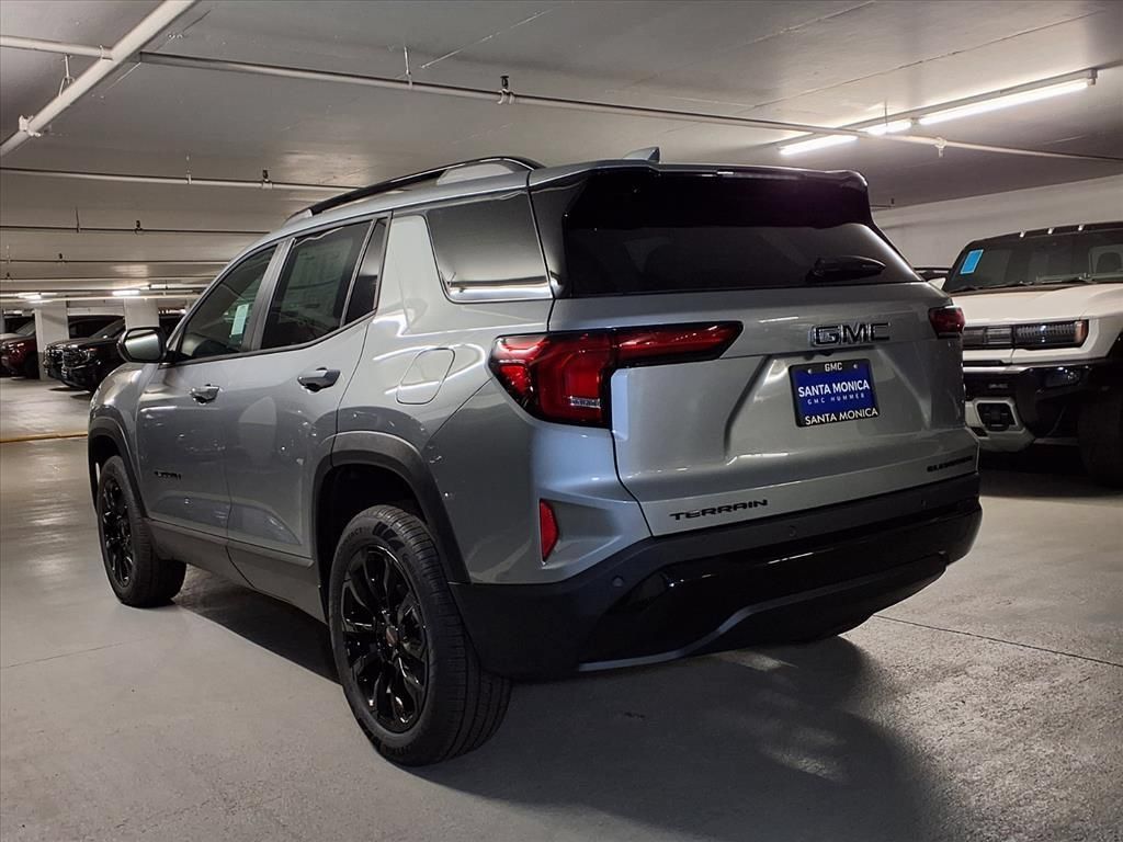 Used 2026 GMC Terrain Elevation w/ Black Edition FWD image 10