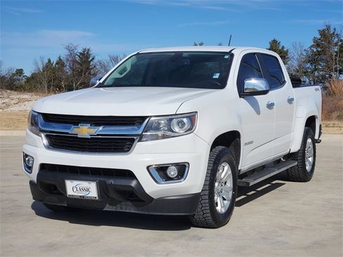 Used 2017 Chevrolet Colorado LT w/ Luxury Package, Chrome image 4
