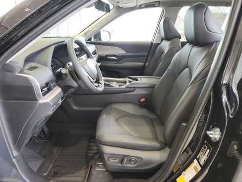 New 2026 Toyota Grand Highlander AWD image 15