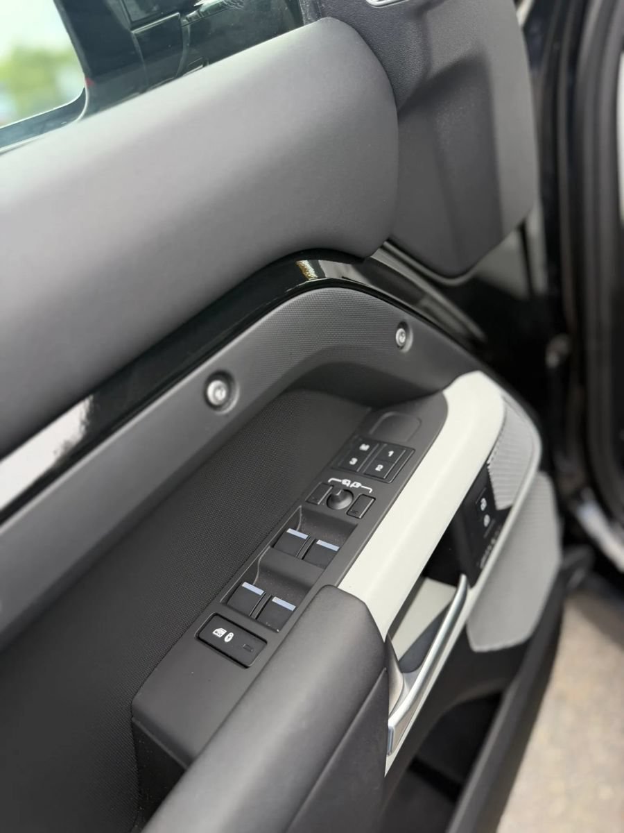 Used 2024 Land Rover Defender 130 S AWD/4WD image 12