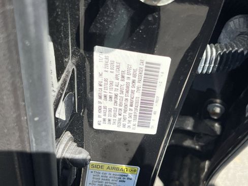 Used 2015 Acura TLX FWD image 32
