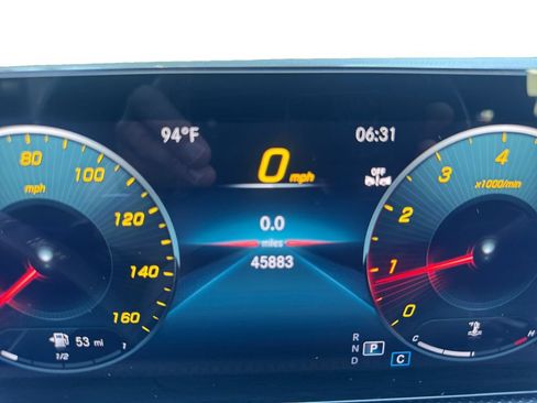 Used 2023 Mercedes-Benz CLA 250 4MATIC image 23