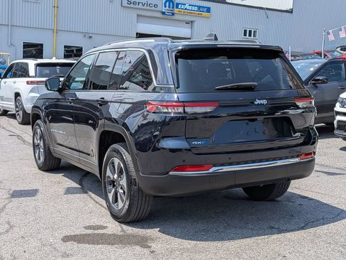 Used 2023 Jeep Grand Cherokee 4WD 4xe image 10
