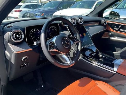 Used 2026 Mercedes-Benz GLC 300 4MATIC image 14
