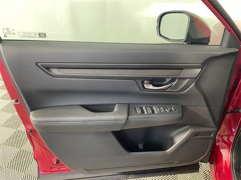 Used 2025 Honda CR-V EX image 10