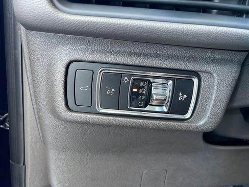 Used 2023 Lincoln Corsair Reserve image 55