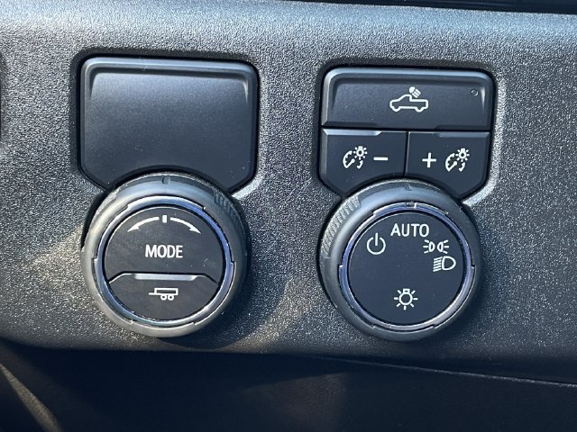 Used 2023 Chevrolet Silverado 1500 LT RWD image 22
