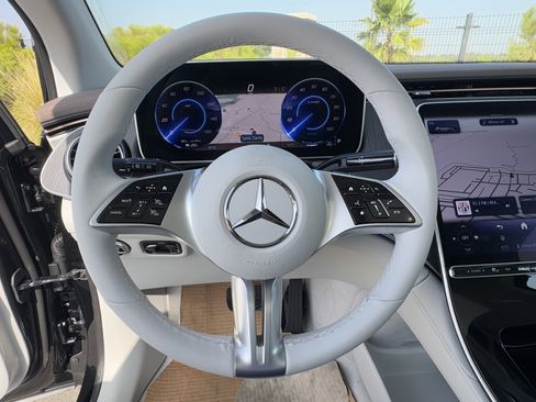 New 2026 Mercedes-Benz EQE 320+ SUV image 21