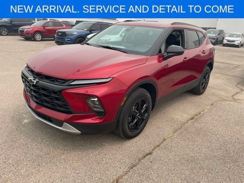 Used 2024 Chevrolet Blazer LT w/ Convenience Package FWD image 7