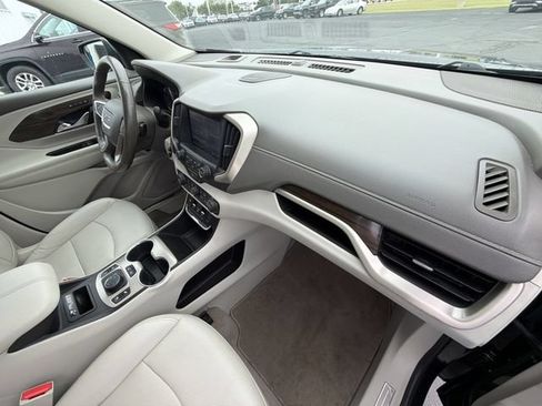 Used 2018 GMC Terrain Denali w/ Advanced Safety Package AWD/4WD image 28