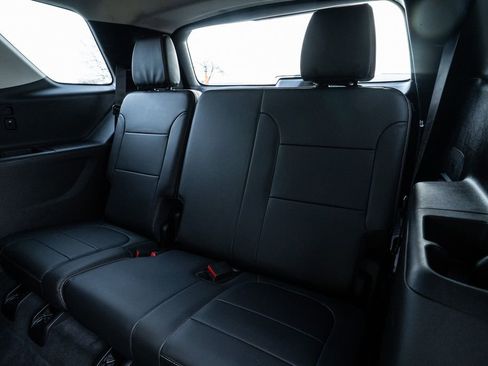 Certified 2019 Chevrolet Traverse LT w/ LT Premium Package image 40