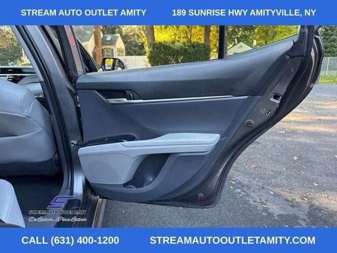 Used 2020 Toyota Camry SE w/ Cold Weather Package AWD/4WD image 20