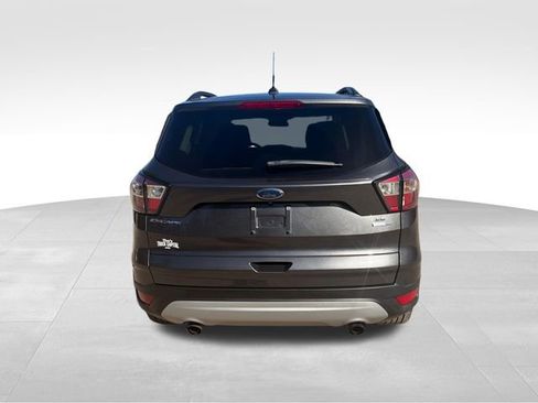 Used 2018 Ford Escape SE AWD/4WD image 4