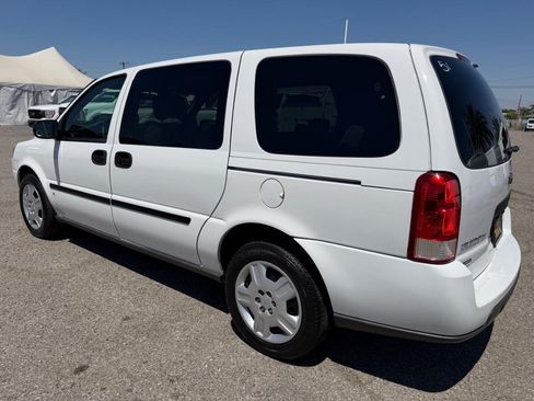 Used 2008 Chevrolet Uplander LS w/ Climate Package FWD image 9