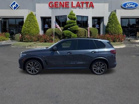 Used 2022 BMW X5 xDrive45e w/ M Sport Package AWD/4WD image 3