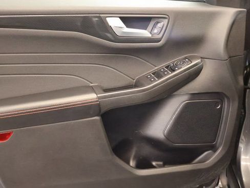 Used 2023 Ford Escape ST-Line w/ Tech Pack #1 AWD/4WD image 10