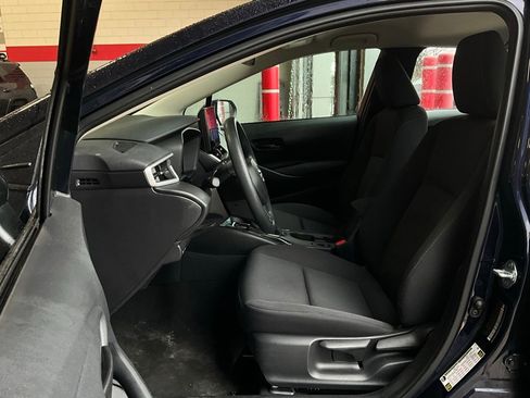 Used 2025 Toyota Corolla LE image 10