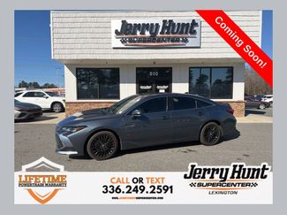Used 2022 Toyota Avalon Limited video 1