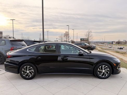 Used 2023 Hyundai Sonata Blue image 6