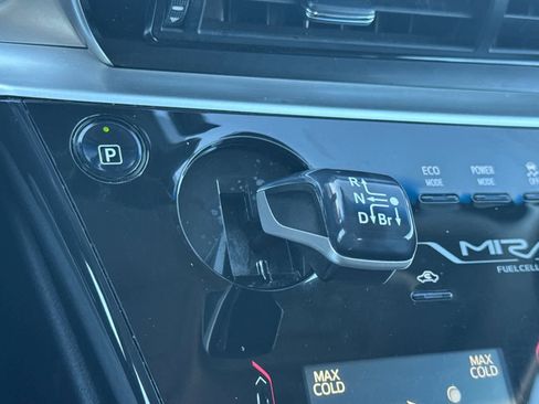 Used 2019 Toyota Mirai image 23