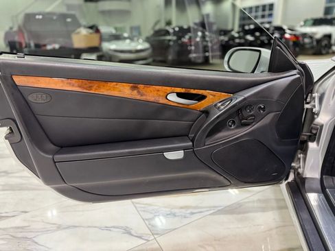 Used 2008 Mercedes-Benz SL 550 w/ P1 Pkg image 15