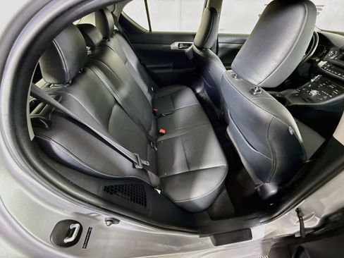 Used 2013 Lexus CT 200h w/ Leather Pkg FWD image 28