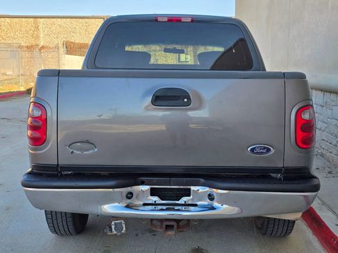 Used 2002 Ford F150 Lariat image 4