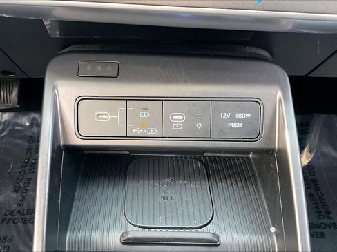 Used 2024 Hyundai Kona Limited image 39