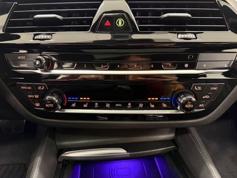 Used 2023 BMW 530i xDrive 530i xDrive w/ Executive Package image 31